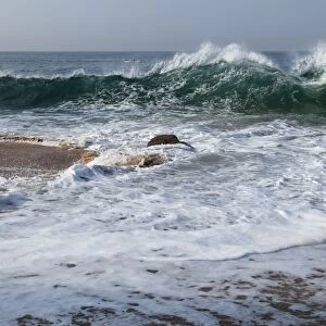 Waves near Kovalam, Malabar Coast, Malabar, Kerala, southern India, India, Asia