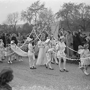 May Day festivities. The procession of the May Day Queen of Chislehurst, Kent