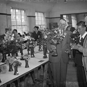 The Mottinngham Fete Flower Show in Kent. 1938