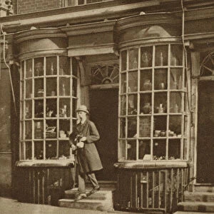 18th Century shop in Haymarket (b / w photo)