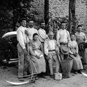 Agricultural workers and their tools, fake, rateau-ertrier (rake ertrier)
