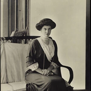 Ak Crown Princess Cecilie of Prussia, seat portrait (b / w photo)
