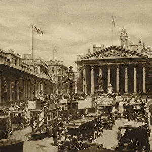 Bank of England and Royal Exchange, London (b / w photo)
