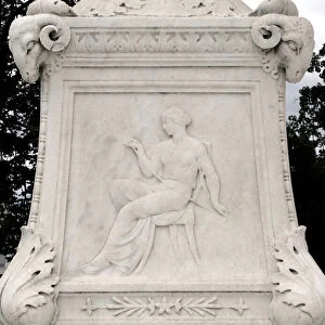 Bas relief of Lachesis measuring the thread of Human Life, Washington DC (photo)