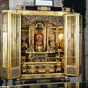 Butsudan shrine from a Damios palace at Kyoto, contains a representation of