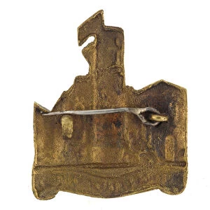 Cap badge, No 13 (Lucknow) Field Battery, Lucknow Rifles, 1933-1947 (brass)