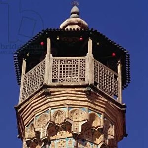 Elaborate brickwork at the top of the Semnan Minaret (brick)