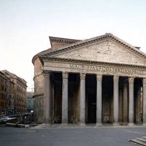 Exterior view of the Pantheon (photography)