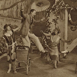 George Grossmith performing in the musical comedy No, No Nanette at the Palace Theatre (b / w photo)