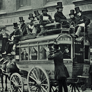 Horse-drawn omnibus of London Bridge Railway with passengers, 1880 (b / w photo)