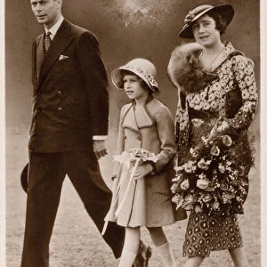 King George VI and Queen Elizabeth with their daughter Princess Elizabeth (later Queen Elizabeth II) (b / w photo)