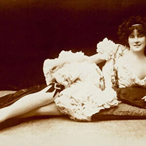 Kitty Mason, English dancer and actress (b / w photo)