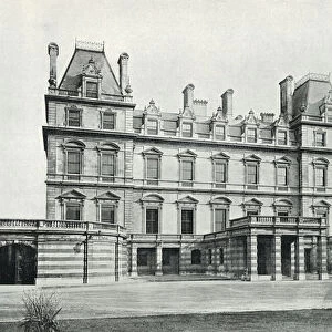 Montagu House, the Whitehall Front (b / w photo)