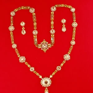 Necklace by Tiffany and Co. New York, 1870 (diamonds and enamelled gilt)