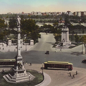New York: The Circle, Columbus and Maine Monuments (photo)