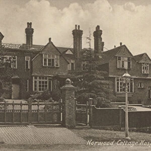 Norwood Cottage Hospital, near London (b / w photo)