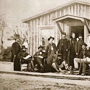 Officers of Grants staff, City Point, Virginia, 1864 (b / w photo)