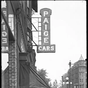 Paige Cars sign at 1410 Bedford Avenue, Brooklyn, July 13, 1916 (b / w photo)