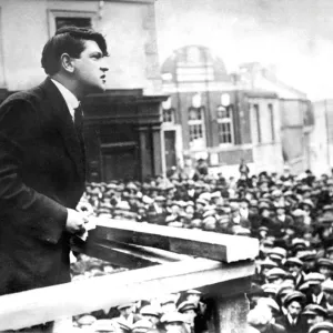 Last photo of the Irish politician Michael Collins, during his speech to the Skibereen Committee, March 1922 (b / w photo)