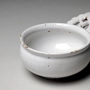Porringer, 1675-1700 (tin-glazed earthenware)