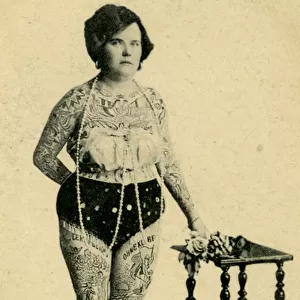 Portrait of Anni Frank, The Tattooed Lady, c. 1910 (b / w photo)
