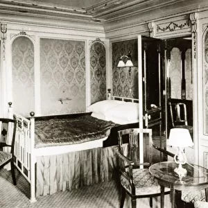 Stateroom B-58 onboard the Titanic, decorated in Louis XVI style, 1912 (b / w photo)