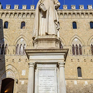 Statue of Sallustio Bandini, Piazza Salembeni, Siena, Tuscany, Italy, Europe