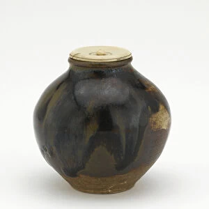 Tea caddy, bunrin shape, Edo period (ceramic)