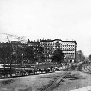 Union Square, New York City, c. 1870 (b / w photo)