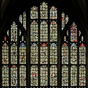 Window Ww depicting fragmentary remains (stained glass)