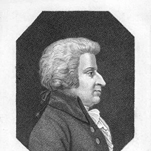 Wolfgang Amadeus Mozart (1756-91) (engraving) (b / w photo)