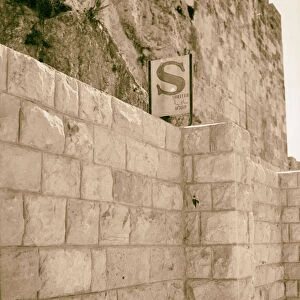 Air raid shelter Solomon Quarries 1945 sign reading