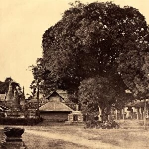 Linnaeus Tripe, Rangoon: Great Bell of the [Shwe Dagon] Pagoda, British, 1822-1902