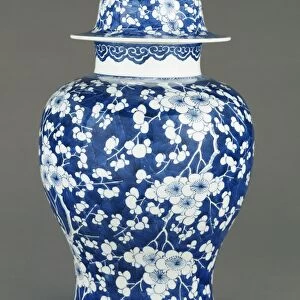 One pair of lidded vases