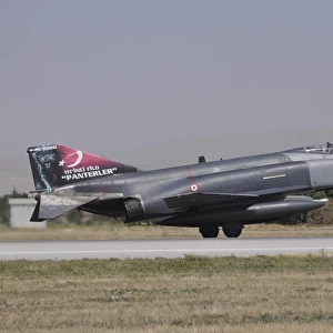 A Royal Jordanian Air Force F-16AM aircraft landing at Konya Air Base, Turkey