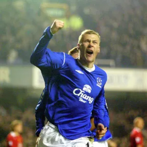 Duncan Ferguson celebrates his goal