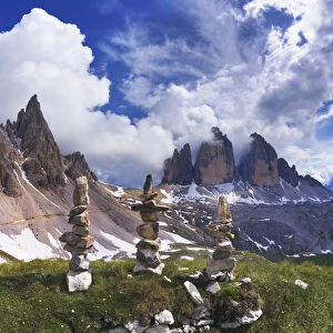 Rock piles with the Paternkofel and Tre Cime di Lavaredo mountains, Sexten Dolomites