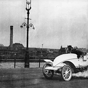 1902 Serpollet Easter Egg steam car at Bexhill. Creator: Unknown