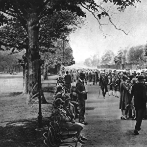 Avenue Foch leading from the Etoile to the Bois de Boulogne, Paris, 1931. Artist: Ernest Flammarion