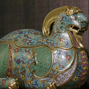 Chinese box and cover in the form of a ram, 18th century