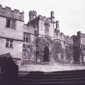 Haddon Hall, Distrito de las Cumbres, c1955. ? Creador: Arthur Charles Kirby Ware Haddon Hall, Distrito de las Cumbres, c1955. ? Creador: Arthur Charles Kirby Ware
