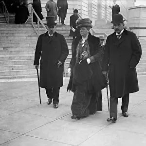J. Pierpont Morgan Jr. right, with Father And Mrs. Herbert Satterlee, 1912. Creator: Harris & Ewing. J. Pierpont Morgan Jr. right, with Father And Mrs. Herbert Satterlee, 1912. Creator: Harris & Ewing