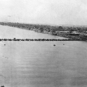 Lower pontoon bridge, Baghdad, Mesopotamia, WWI, 1918