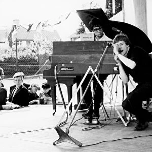 Paul Jones and Manfred Mann, West Wickham, Bromley, London, 1964. Creator: Brian Foskett
