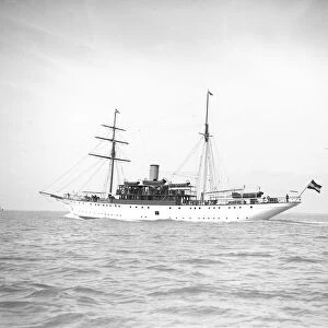 The steam yacht Ul under way, 1911. Creator: Kirk & Sons of Cowes