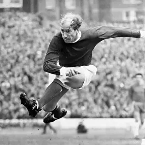 Bobby Charlton in action for Manchester United, 1966