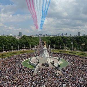 Red Arrows Fly Over Buckingham Palace