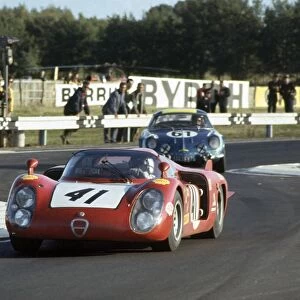 1968 Le Mans 24 hours: Giancarlo Baghetti / Nino Vaccarella leads Maurice Nusbaumer / Joseph Bourdon