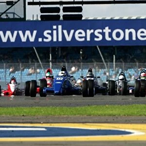 British Formula Ford: Nathan Freke Newnet leads at the start