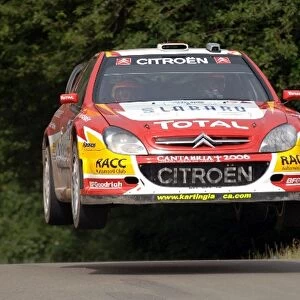 FIA World Rally Championship: Dani Sordo, Citroen Xsara WRC, at the famous Gina jump on Stage 10, Panzerplatte